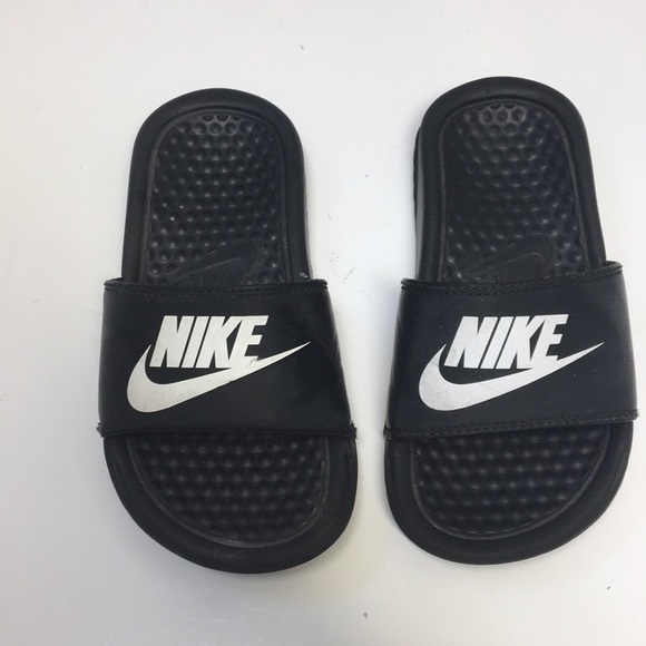 nike slides 11c
